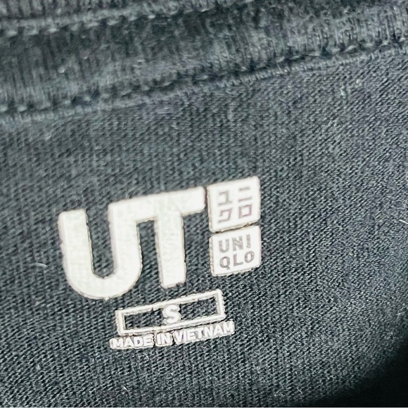 Demon Slayer Black Tanjiro Graphic Tee Small - Picture 4 of 4